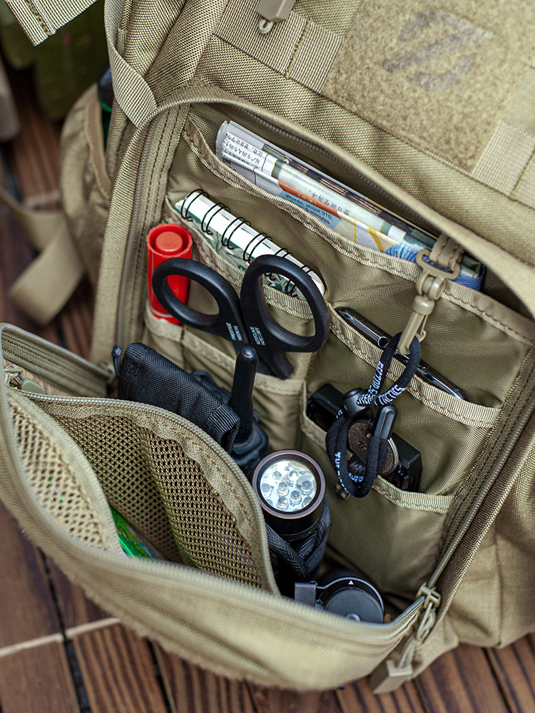 Zaino tattico Honey Badger 7th - Cycling Commute Backpack recensione e prezzo
